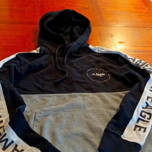 American Eagle Outfitters Other - American Eagle Hoodie , Adult size small 🌻3 for $12🌻